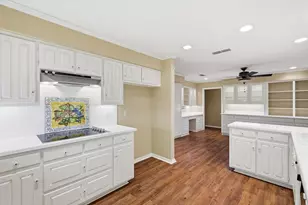 2419 Villa Vera Dr, Arlington, TX 76017 - Photo 11