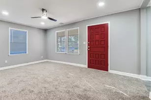 421 W 8th St, Lancaster, TX 75146 - Photo 5