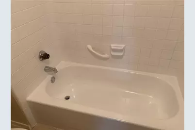 1913 Wyndemere Lane, Garland, TX 75042 - Photo 7