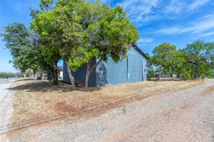 411 W New Mexico Ave, Sweetwater, TX 79556 - Photo 9