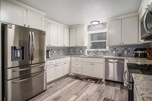 807 Poindexter Ave, Cleburne, TX 76033 - Photo 9