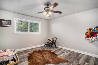 807 Poindexter Avenue, Cleburne, TX 76033 - Photo 11