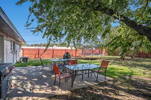 807 Poindexter Ave, Cleburne, TX 76033 - Photo 13