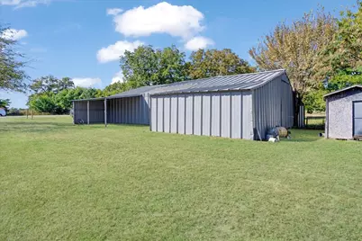 402 W Sam Rayburn Road, Ector, TX 75439 - Photo 35