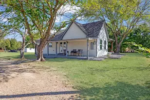 402 W Sam Rayburn Rd, Ector, TX 75439 - Photo 3