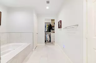 15935 Longvista Dr, Dallas, TX 75248 - Photo 17