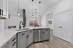 1911 Random Oaks Dr, Rockwall, TX 75087 - Photo 11