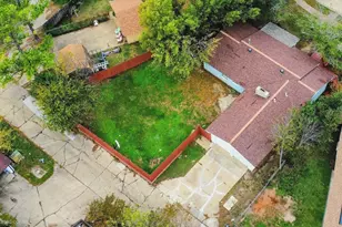 3908 Cody Ct, Irving, TX 75062 - Photo 27