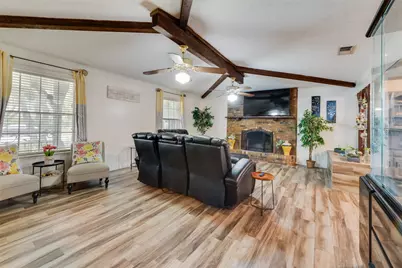 115 Mantlebrook Drive, DeSoto, TX 75115 - Photo 5