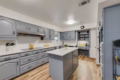 115 Mantlebrook Drive, DeSoto, TX 75115 - Photo 11