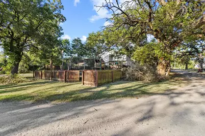 1604 Center Street, Bonham, TX 75418 - Photo 31