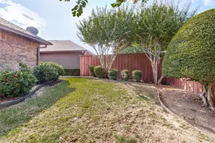 9121 Church Rd, Dallas, TX 75231 - Photo 11