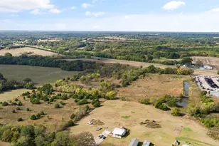 300 County Rd 4233, Bonham, TX 75418 - Photo 23