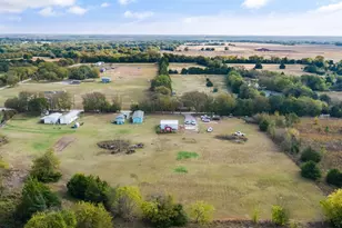 300 County Rd 4233, Bonham, TX 75418 - Photo 31