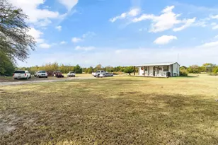 300 County Rd 4233, Bonham, TX 75418 - Photo 19