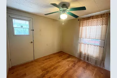 804 Kentucky Street, Graham, TX 76450 - Photo 15