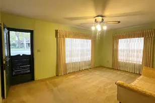 804 Kentucky St, Graham, TX 76450 - Photo 9