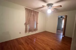 804 Kentucky St, Graham, TX 76450 - Photo 13