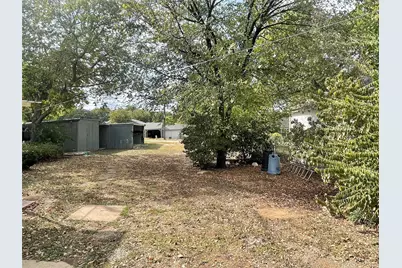 804 Kentucky Street, Graham, TX 76450 - Photo 19