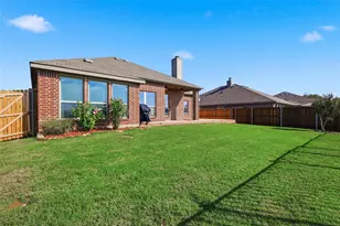 609 Meadowedge Ln, Denton, TX 76207 - Photo 35