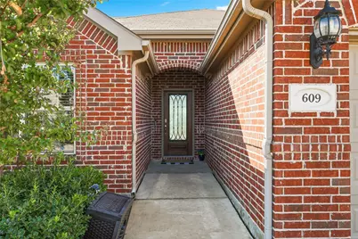 609 Meadowedge Lane, Denton, TX 76207 - Photo 5