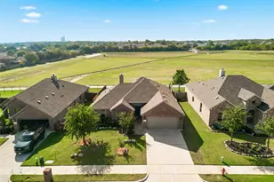 609 Meadowedge Ln, Denton, TX 76207 - Photo 5