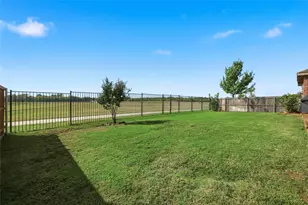 609 Meadowedge Ln, Denton, TX 76207 - Photo 33