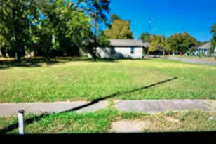 317 E College St, Sherman, TX 75090 - Photo 1