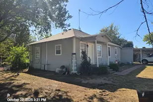 912 E Letava Dr, Mabank, TX 75147 - Photo 3