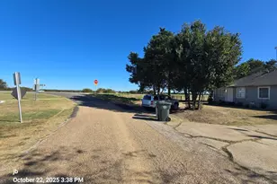 912 E Letava Dr, Mabank, TX 75147 - Photo 33