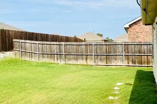 2134 Shady Glen Trail, Princeton, TX 75407 - Photo 15