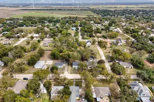 304 N Lumpkin St, Mart, TX 76664 - Photo 29