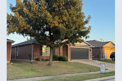 8304 Storm Chaser Drive, Fort Worth, TX 76131 - Photo 3