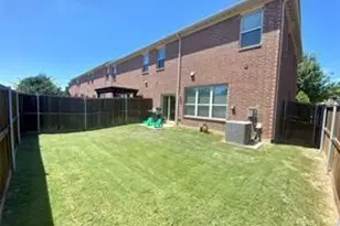 432 Hunt Dr, Lewisville, TX 75067 - Photo 29