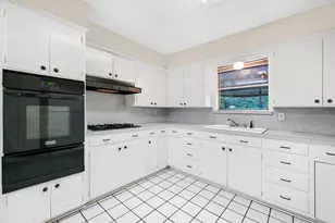 205 N Union St, Whitesboro, TX 76273 - Photo 11