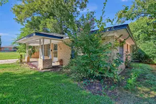 205 N Union St, Whitesboro, TX 76273 - Photo 3