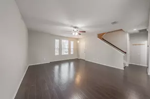 5446 Prairie Ln, Grand Prairie, TX 75052 - Photo 9