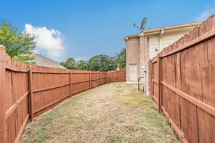 5446 Prairie Ln, Grand Prairie, TX 75052 - Photo 35
