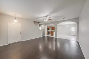 5446 Prairie Ln, Grand Prairie, TX 75052 - Photo 11