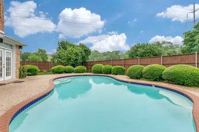 2410 Bowie Lane, Grapevine, TX 76051 - Photo 33