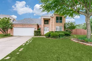 2410 Bowie Ln, Grapevine, TX 76051 - Photo 1