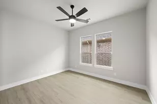 217 Ravenna Blvd, Justin, TX 76247 - Photo 25