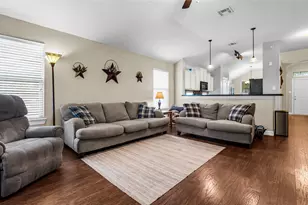 325 Redhead Dr, Little Elm, TX 75068 - Photo 5