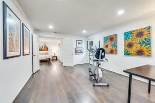 3581 Woodleigh Dr, Dallas, TX 75229 - Photo 11