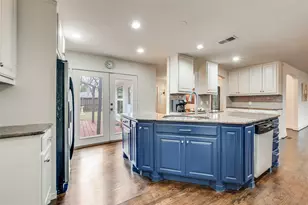 3581 Woodleigh Dr, Dallas, TX 75229 - Photo 9