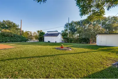 810 Darnell Avenue, Benbrook, TX 76126 - Photo 25