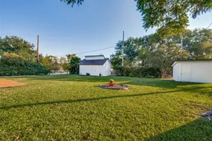 810 Darnell Ave, Benbrook, TX 76126 - Photo 25