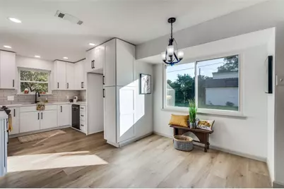 810 Darnell Avenue, Benbrook, TX 76126 - Photo 9