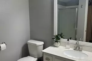 627 S Walnut Creek Dr, Mansfield, TX 76063 - Photo 13