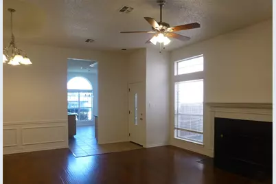 938 Winterstone Drive, Lewisville, TX 75067 - Photo 3